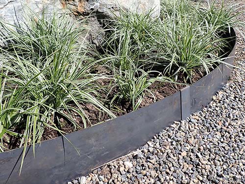 corten-bed-gn-ge-003-steel-hammered-in-landscape-edging