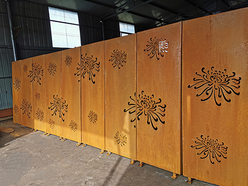 corten-steel-screen-panels-with-chrysanthemum-design