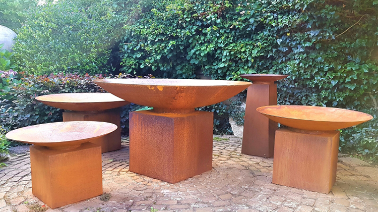  Custom Base 