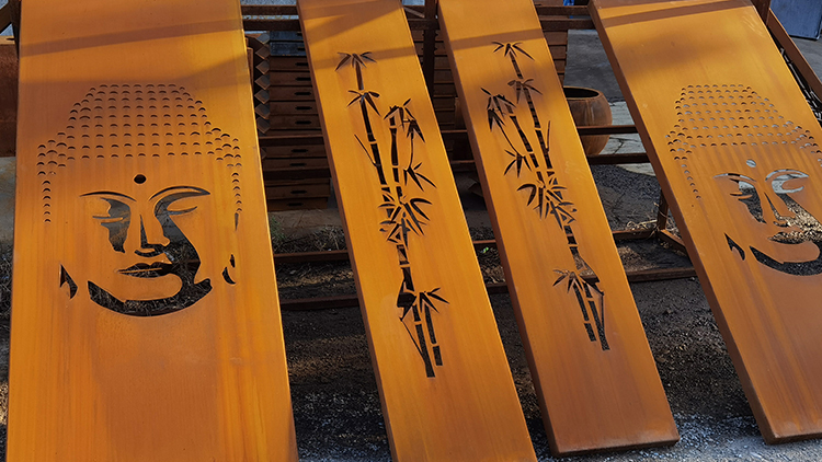 corten-steel-screen-gn-sh-204-outdoor-privacy-buddha-panel-pre-rusting