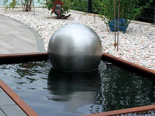 corten-steel-water-feature-gn-wf-006-sphere-shaped-fountain
