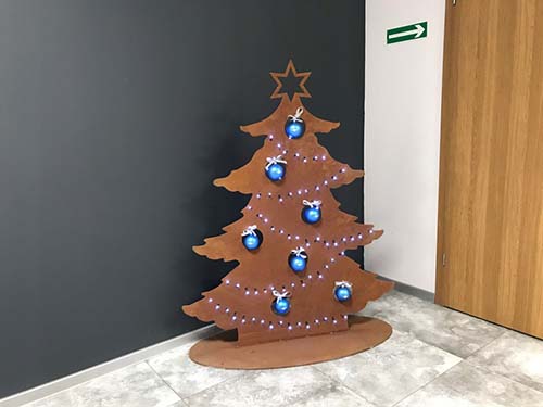 metal-christmas-tree-gn-cs-116-modern-holiday-decorations