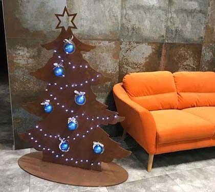 metal-christmas-tree-gn-cs-116-modern-holiday-decorations