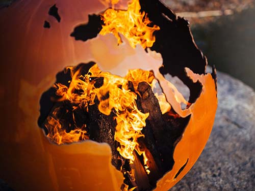 world-globe-fire-pit-gn-fb-105-corten-fire-sphere
