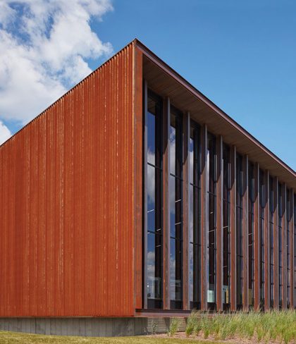 Clads-Rust-Belt-Factory-in-Oxidised-Corten-Steel